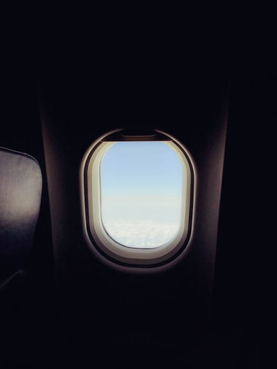 飞机的窗口
